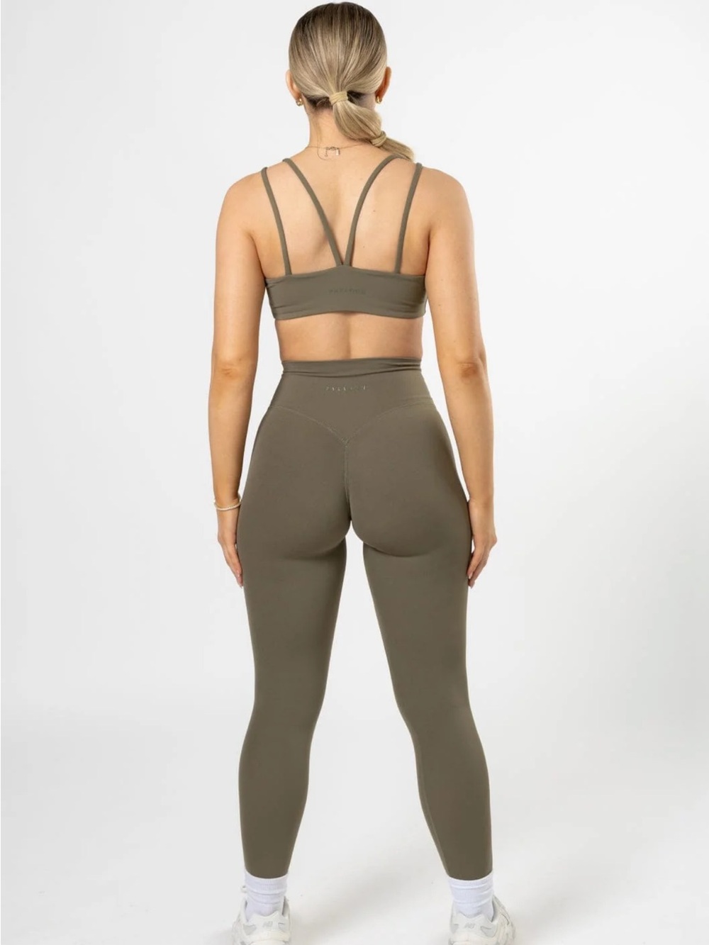 PARAGON Olive High-Rise Seamless Leggings - Picture 4 of 7